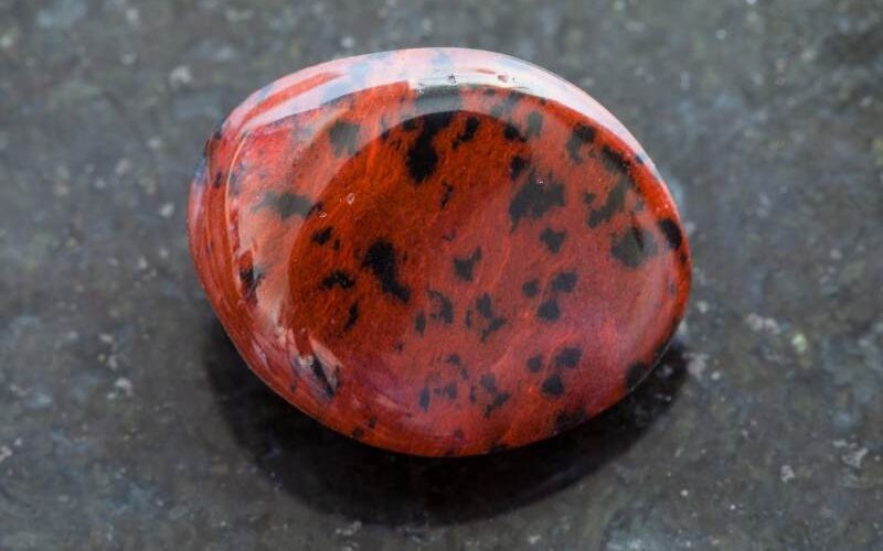 mahonie obsidiaan