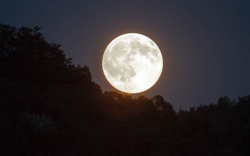 volle maan juli 2025 overgave