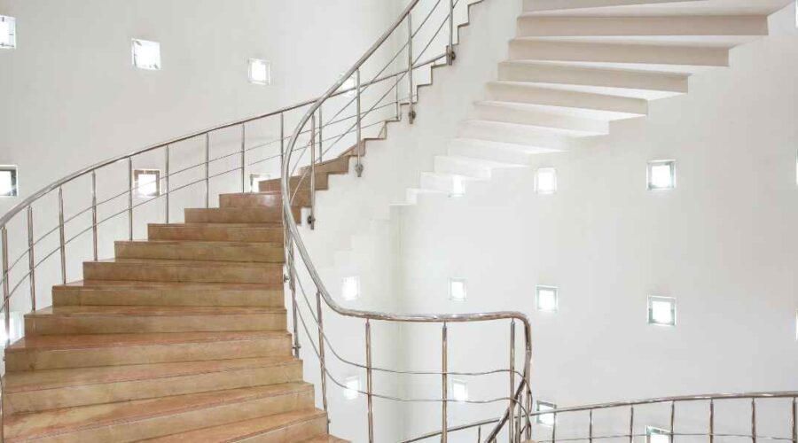 dromen over trappen